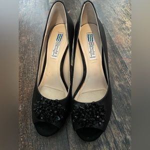 Arnold Churgin black pumps
